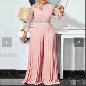 NWT Beautiful Pink Formal Pant Set no belt was included, add your sparkle ribbon